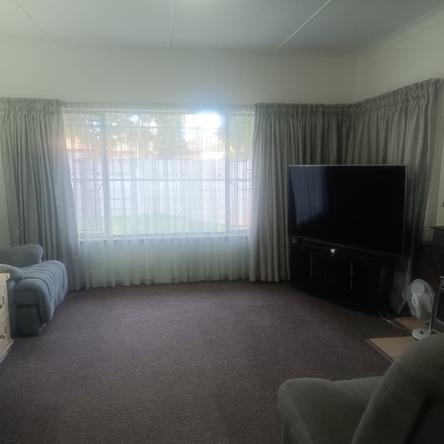 4 Bedroom Property for Sale in Sasolburg Ext 5 Free State